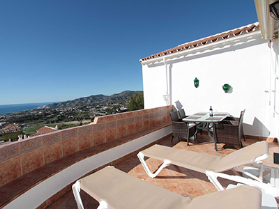Zustand der selben Terrasse heute Terrasse neu